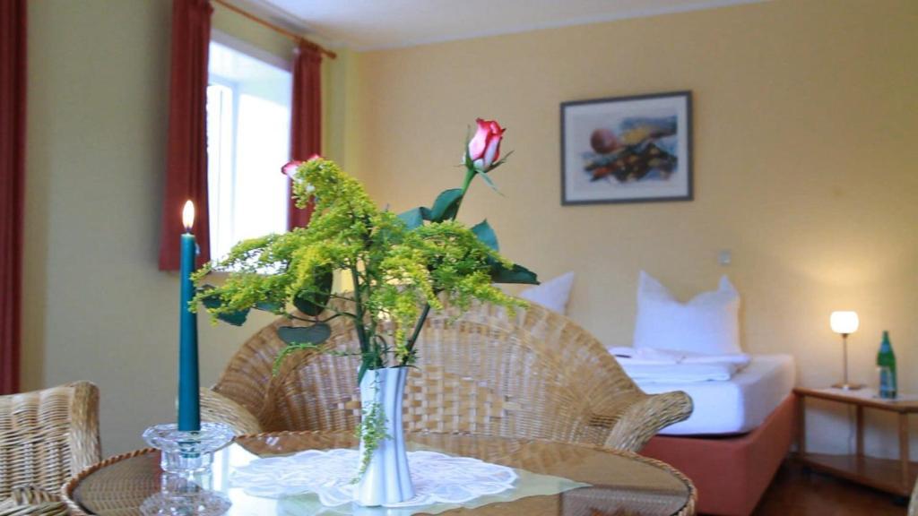 1. Deutsches Kartoffel-Hotel Küsten Esterno foto